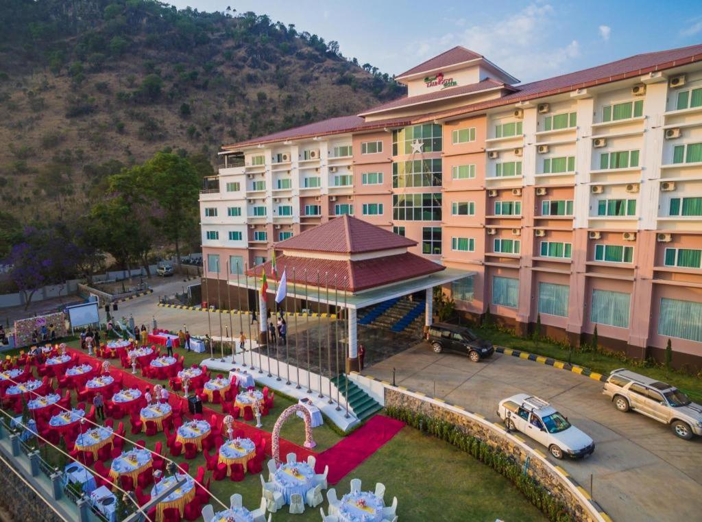 Royal Taunggyi Hotel Exteriör bild