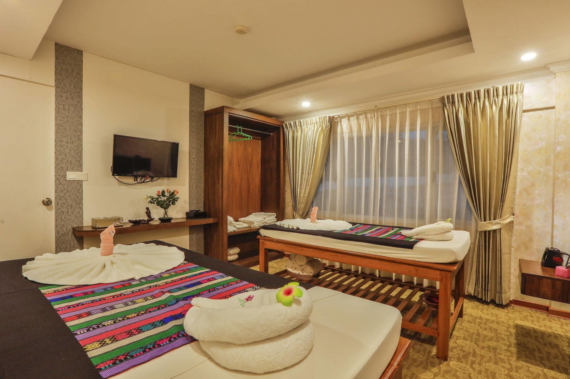 Royal Taunggyi Hotel Exteriör bild