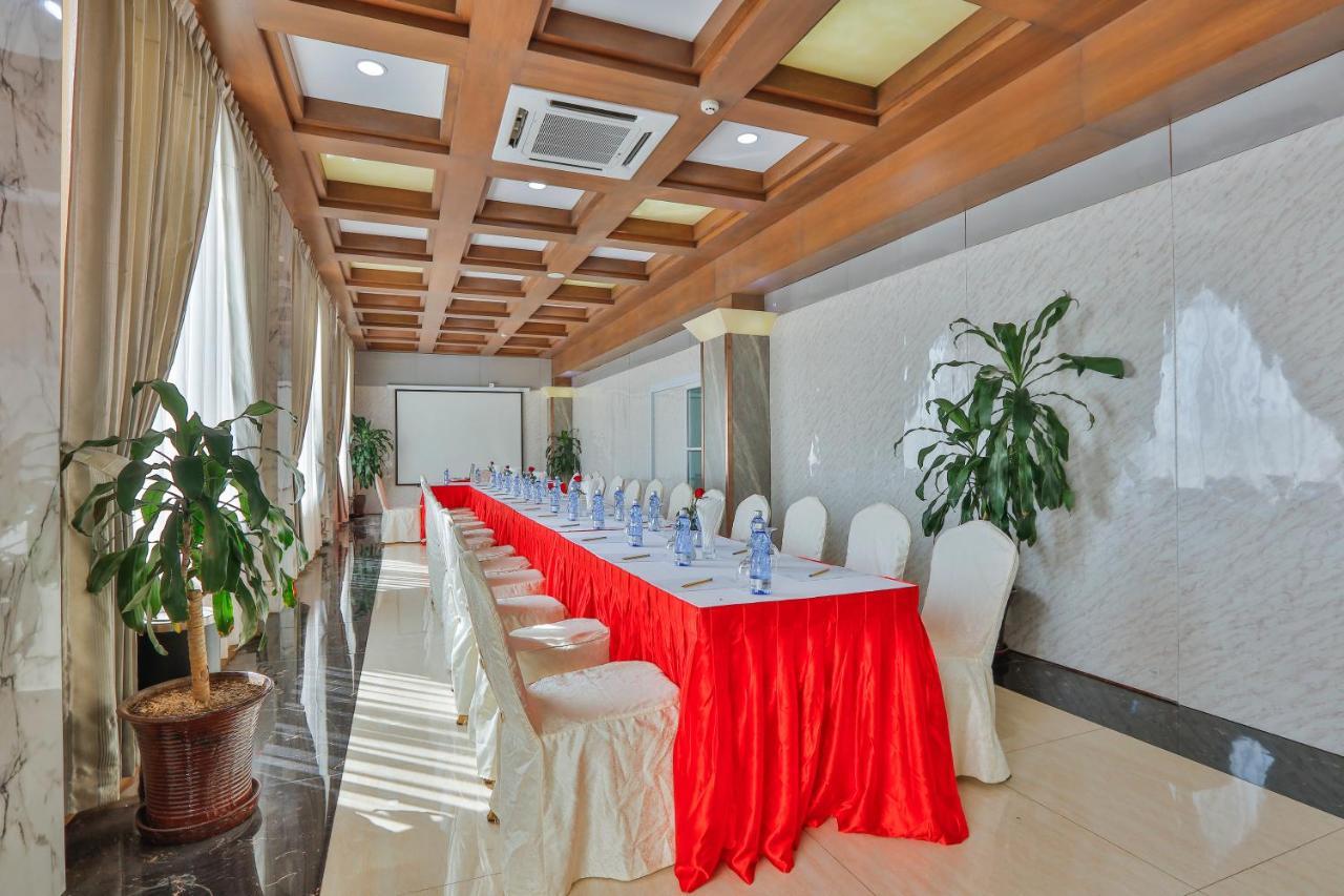 Royal Taunggyi Hotel Exteriör bild