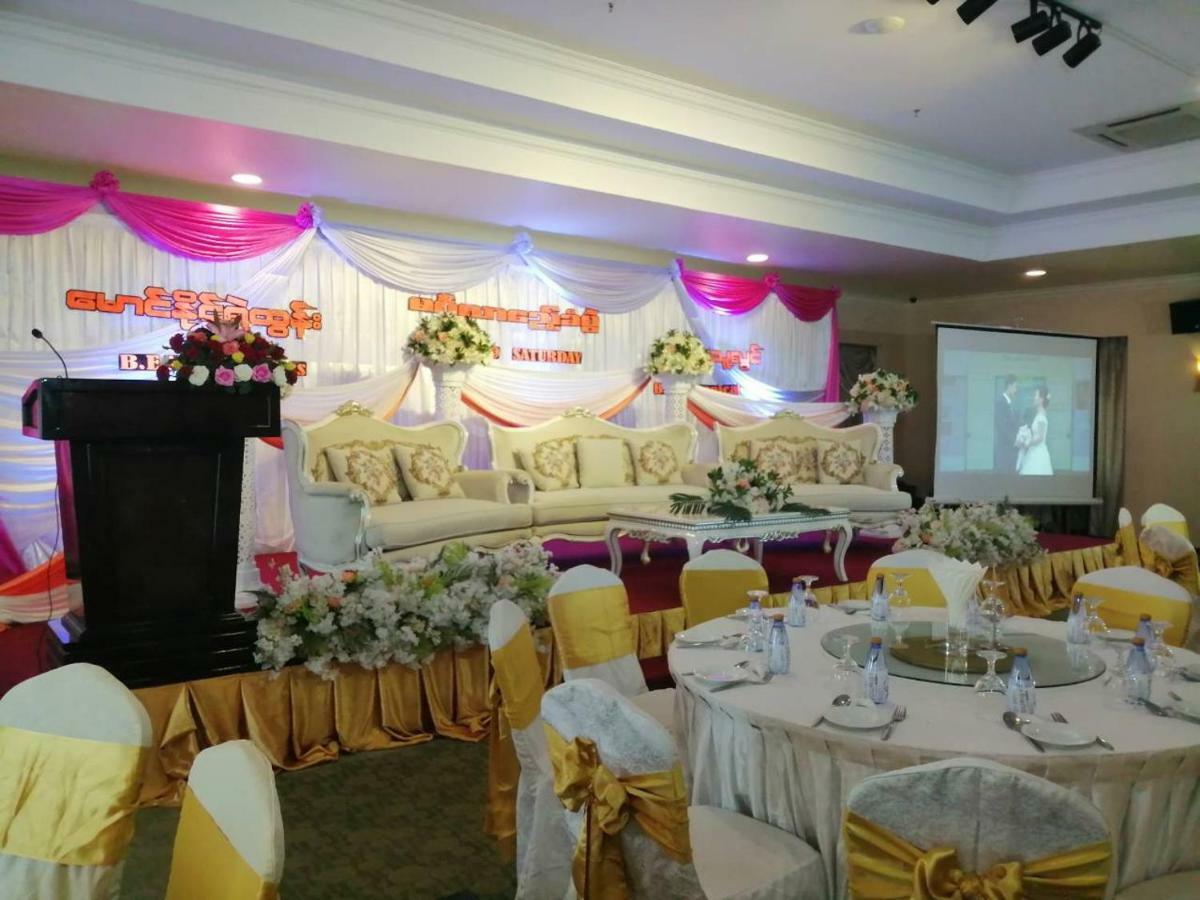 Royal Taunggyi Hotel Exteriör bild