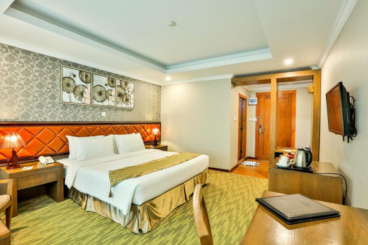 Royal Taunggyi Hotel Exteriör bild
